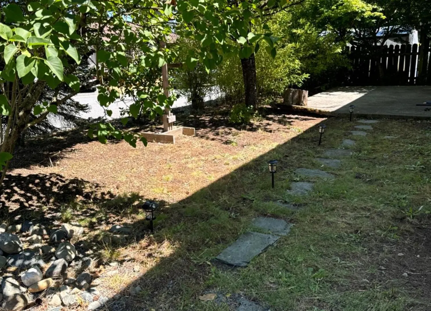 Holiday home Entire Home Minutes From 3 Lakes And A River! Nanaimo